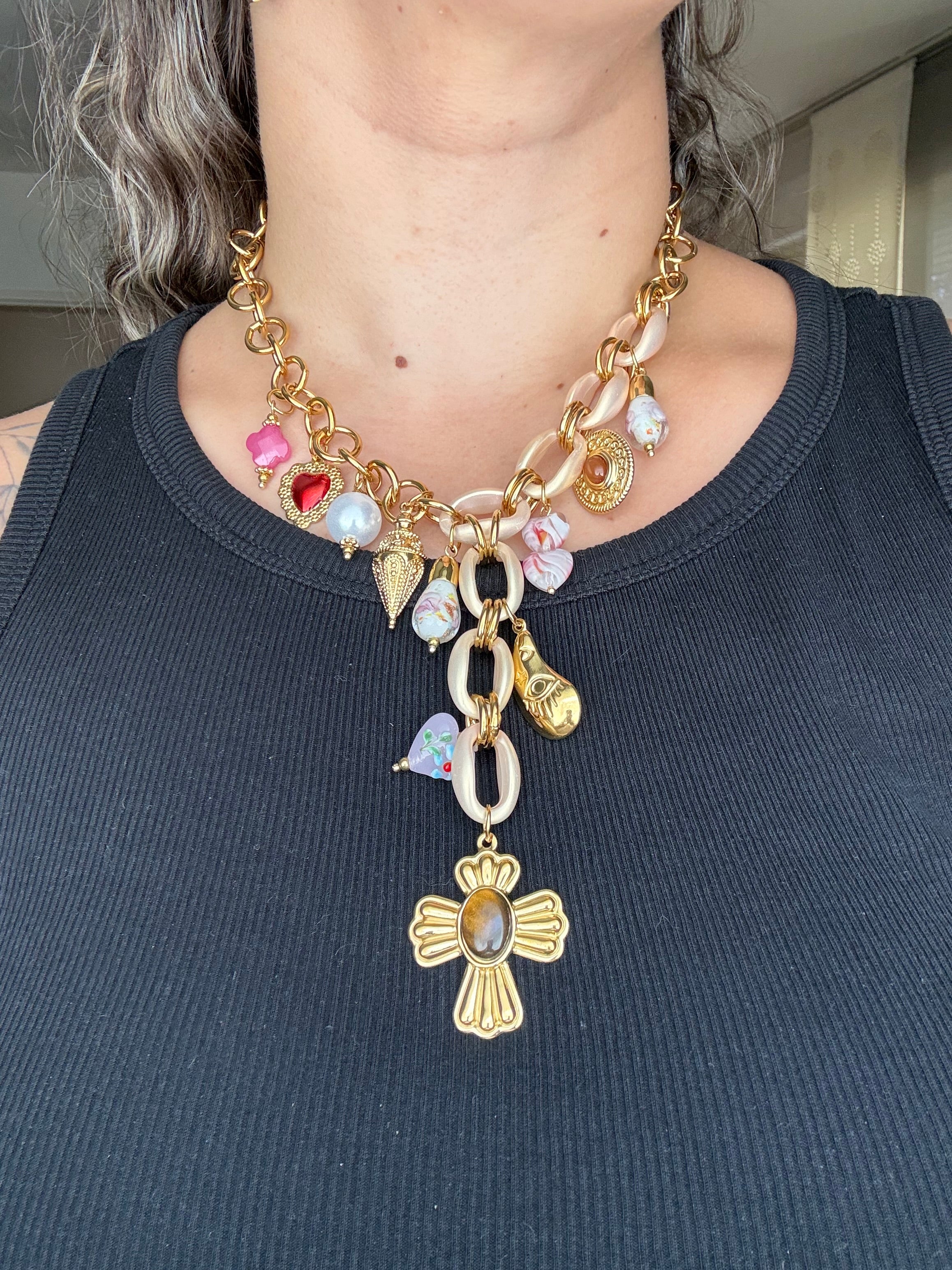 Collier Aby
